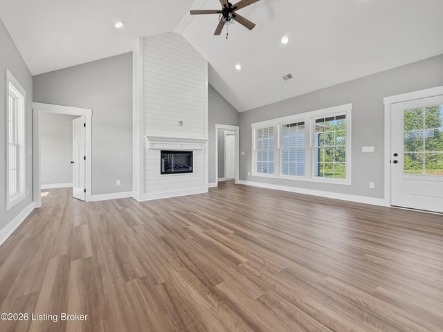 88 Betty Boyd Ln, Brandenburg, KY 40108