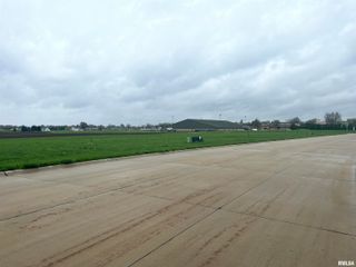 819 DARNALL Drive, Geneseo, IL 61254