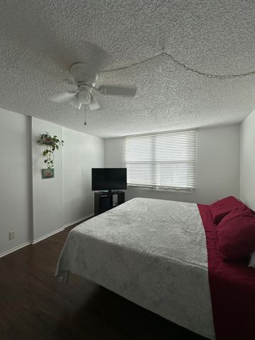 115 Royal Pk Drive 2g, Oakland Park, FL 33309