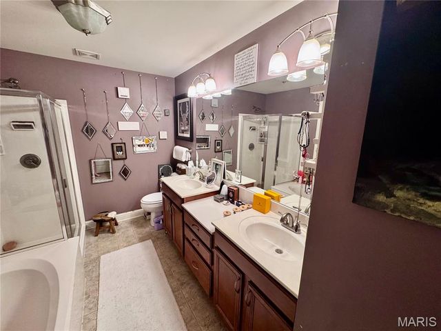 521 Charles Henry Lane, Beaufort, MO 63013