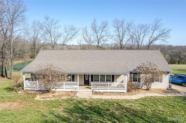 521 Charles Henry Lane, Beaufort, MO 63013