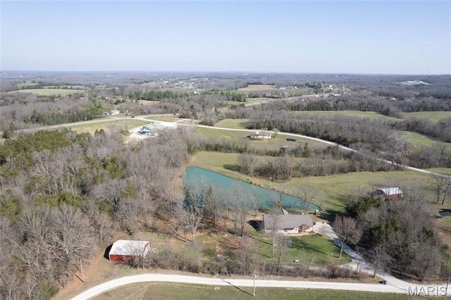 521 Charles Henry Lane, Beaufort, MO 63013