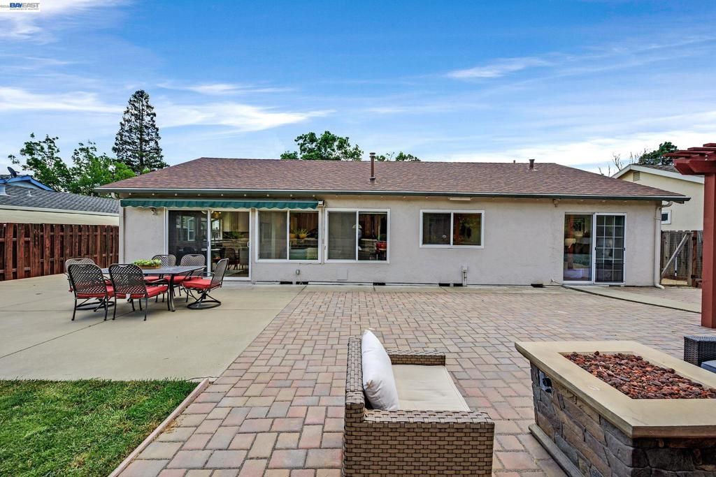 Image 27 of property listing at 2883 Westchester Drive, San Ramon, CA 94583
