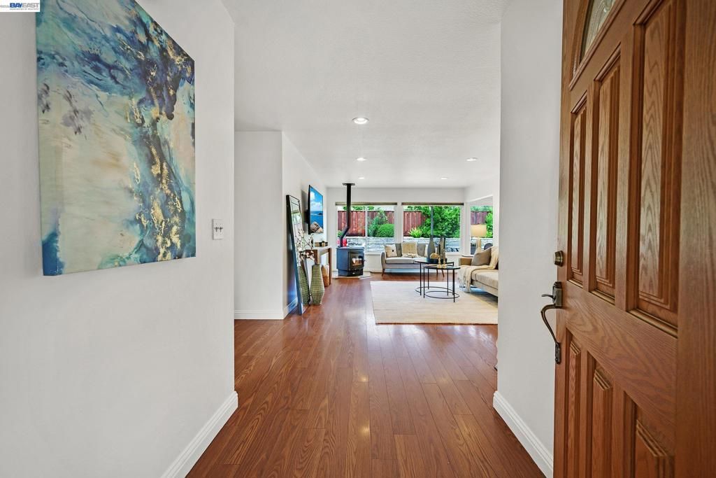 Image 3 of property listing at 2883 Westchester Drive, San Ramon, CA 94583