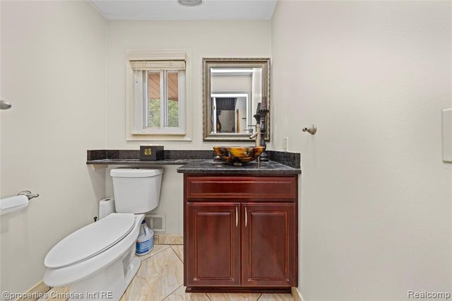 7178 Heather Heath, West Bloomfield, MI 48322