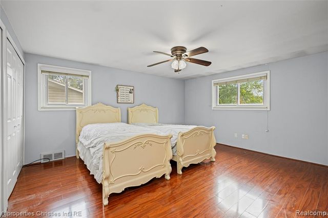 7178 Heather Heath, West Bloomfield, MI 48322