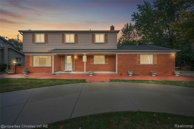 7178 Heather Heath, West Bloomfield, MI 48322