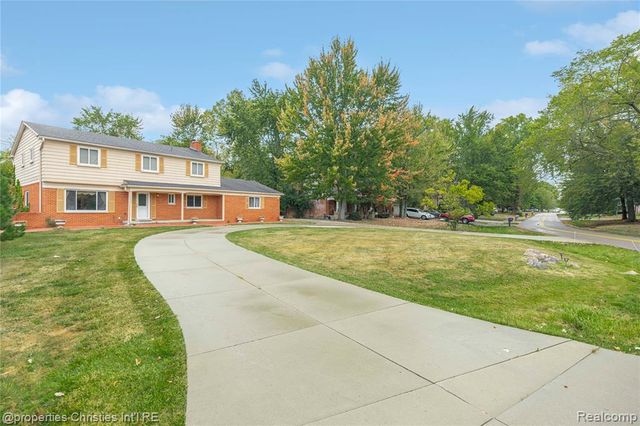 7178 Heather Heath, West Bloomfield, MI 48322