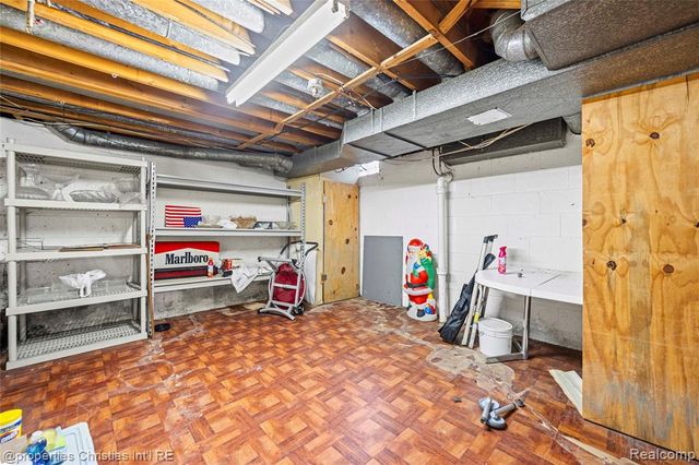 7178 Heather Heath, West Bloomfield, MI 48322