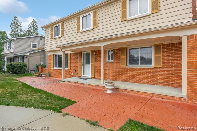 7178 Heather Heath, West Bloomfield, MI 48322