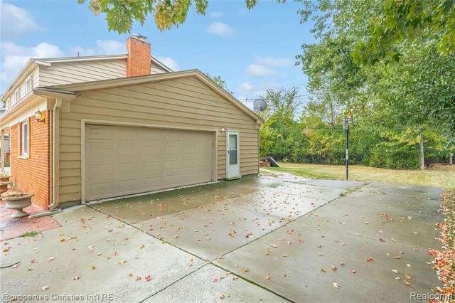 7178 Heather Heath, West Bloomfield, MI 48322