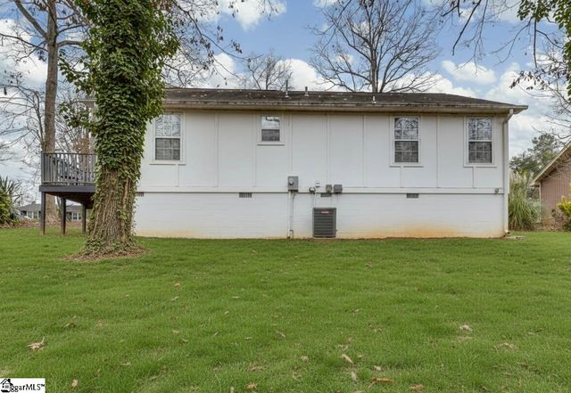 317 Seven Oaks Lane, Spartanburg, SC 29301