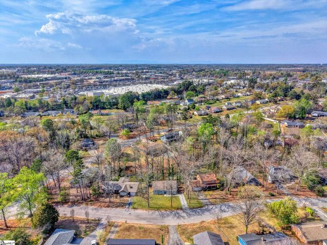 317 Seven Oaks Lane, Spartanburg, SC 29301