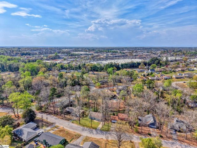 317 Seven Oaks Lane, Spartanburg, SC 29301