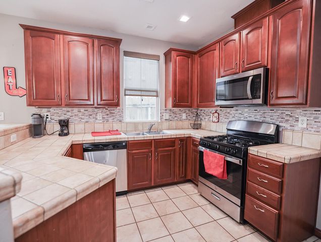 1931 Spoonbill Rd, West Sacramento, CA 95691