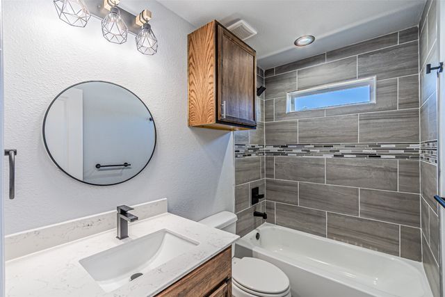 2419 Jeffries Street, Dallas, TX 75215