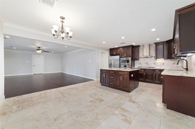 3815 April Lane, Houston, TX 77092