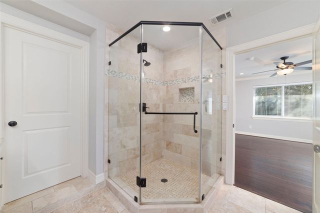 3815 April Lane, Houston, TX 77092