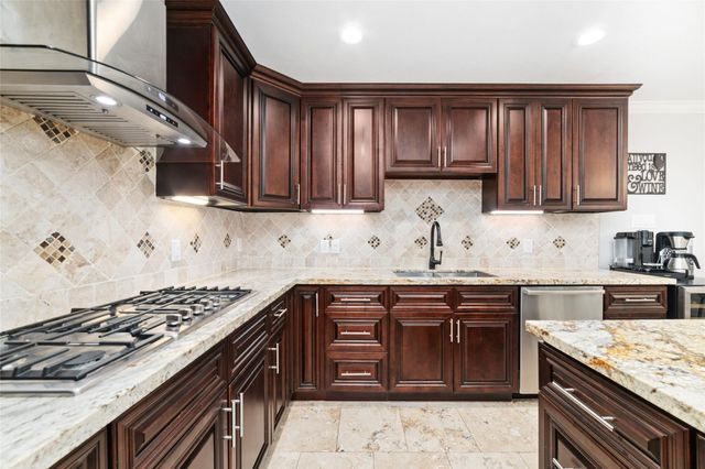 3815 April Lane, Houston, TX 77092