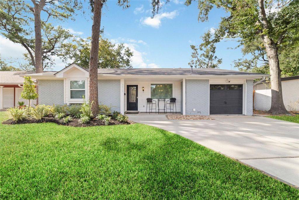 3815 April Lane, Houston, TX 77092