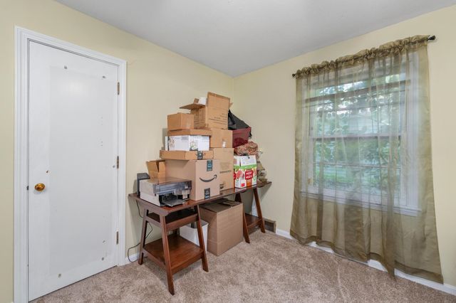 727 S Fountain Ave, Wichita, KS 67218