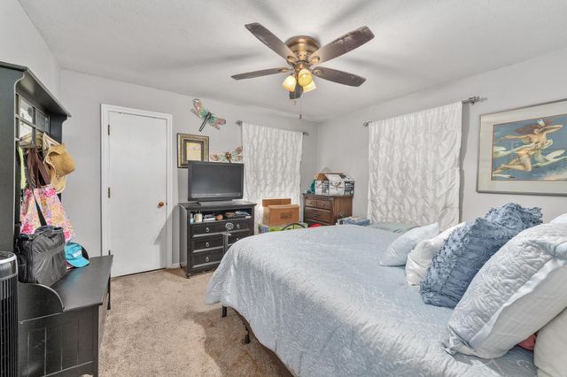 727 S Fountain Ave, Wichita, KS 67218