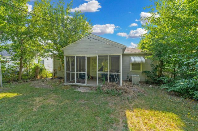727 S Fountain Ave, Wichita, KS 67218