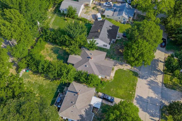 727 S Fountain Ave, Wichita, KS 67218