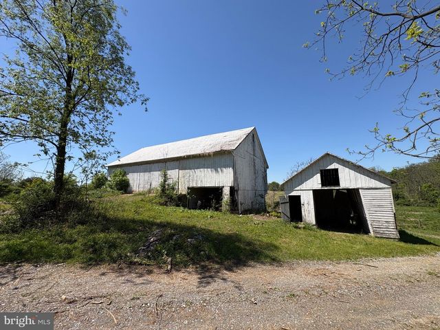 5432 POLKTOWN RD, Waynesboro, PA 17268