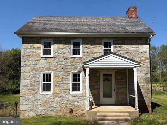 5432 POLKTOWN RD, Waynesboro, PA 17268