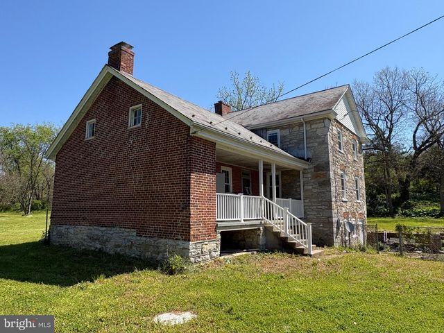 5432 POLKTOWN RD, Waynesboro, PA 17268