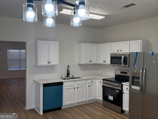 5471 Walnut Lane, Lithonia, GA 30038