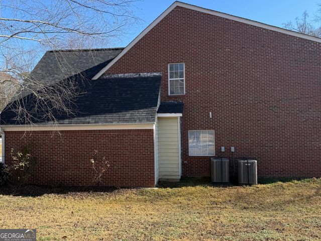 5471 Walnut Lane, Lithonia, GA 30038