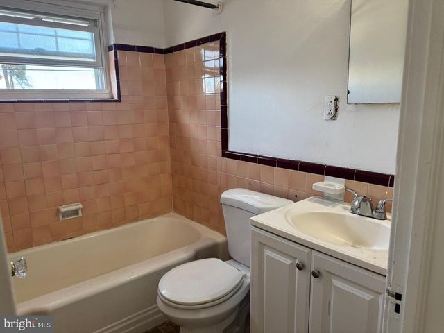 7736 GILBERT ST, Philadelphia, PA 19150