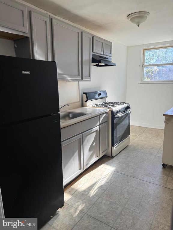 7736 GILBERT ST, PHILADELPHIA, PA 19150 — photo 2