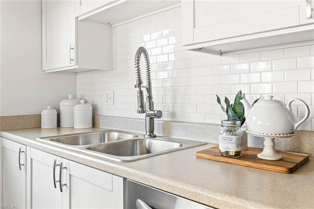 854 Crashaw ST, Virginia Beach, VA 23462