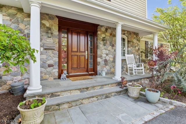 65 Rockledge Dr, Livingston Twp., NJ 07039