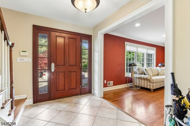 65 Rockledge Dr, Livingston Twp., NJ 07039