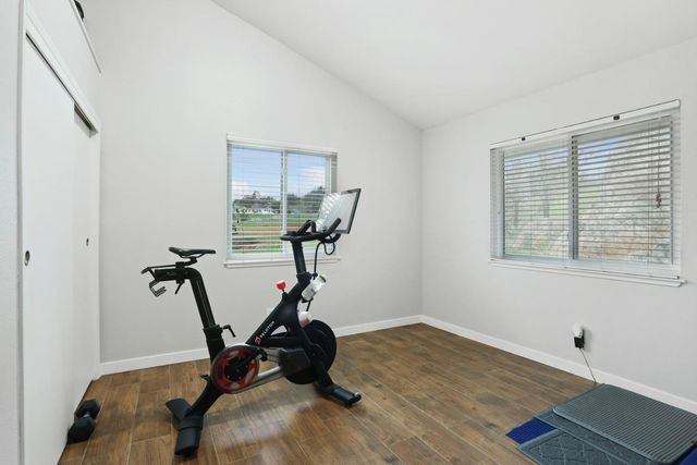 5090 Cox Dr, Valley Springs, CA 95252