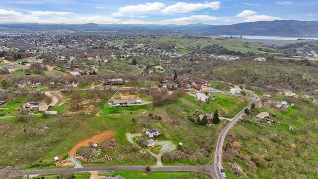 5090 Cox Dr, Valley Springs, CA 95252