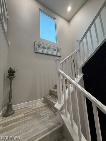 7758 Meng Court, Las Vegas, NV 89113