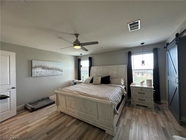 7758 Meng Court, Las Vegas, NV 89113