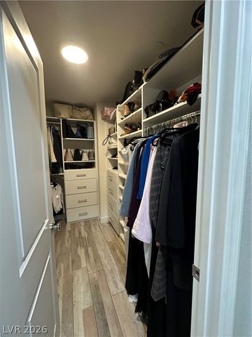 7758 Meng Court, Las Vegas, NV 89113