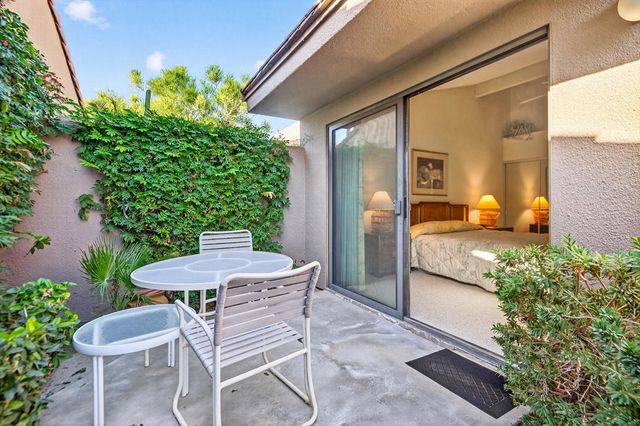 76654 Hollyhock Drive, Palm Desert, CA 92211