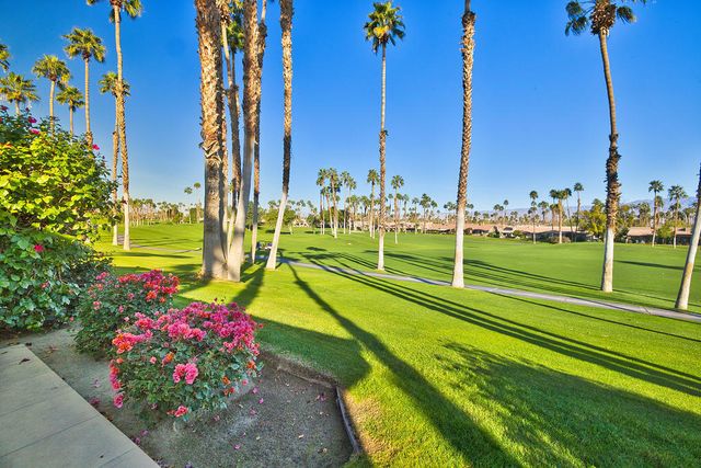 76654 Hollyhock Drive, Palm Desert, CA 92211