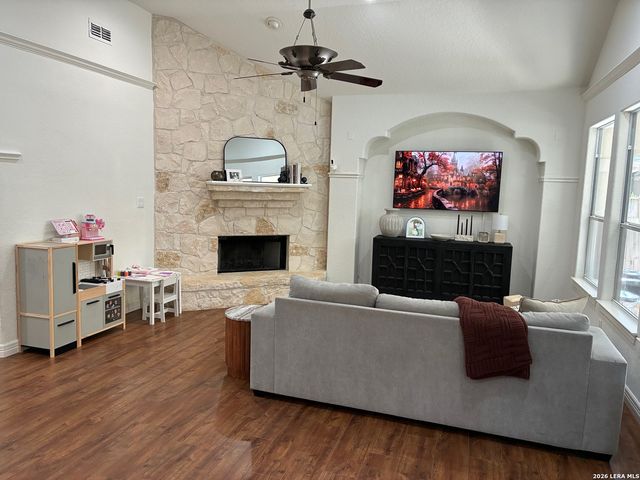 306 Harvest Garden, Boerne, TX 78006
