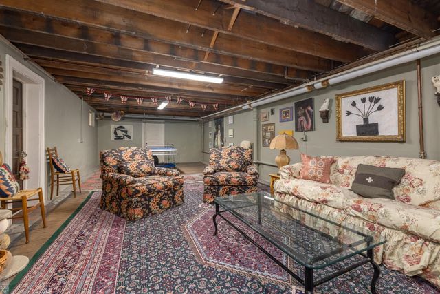 274 Kerby Road, Grosse Pointe Farms, MI 48236