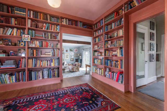 274 Kerby Road, Grosse Pointe Farms, MI 48236