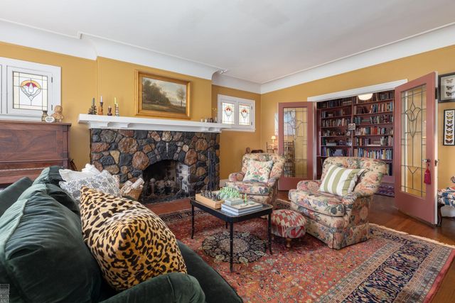 274 Kerby Road, Grosse Pointe Farms, MI 48236