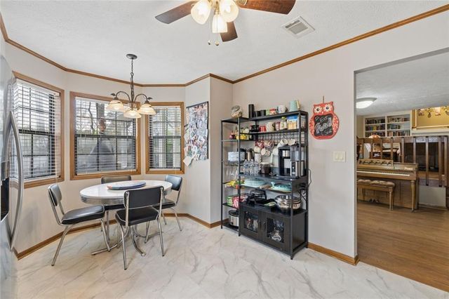 3492 Vista Heights Way SW, Lilburn, GA 30047